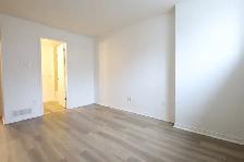Wonderful 2 Bdm/2.5 Bth Lower Unit Terrace Home, Kanata, Oct 1 - Photo 14