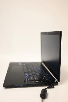 Acer travelmate p645 series 14' w11 1TB 12gb Ram i5 USED working - Photo 5