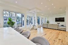 Room for Rent next to Lawrence West subway station & Yorkdale - Photo 2