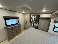 2025 AVALANCHE 346FL - Photo 4