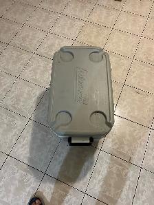 Ice Cooler / Camping Cooler - Photo 2