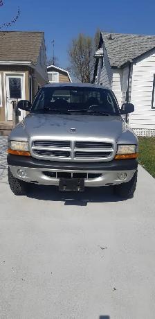 2001 Dodge Dakota 4x4 V8 - Safetied - Photo 2