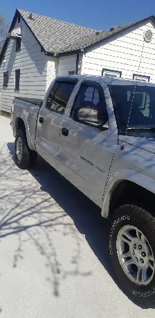 2001 Dodge Dakota 4x4 V8 - Safetied - Photo 3