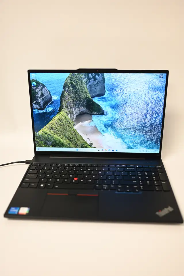 Lenovo Thinkpad E16 13th Gan i5 500gb 16gb RAM 16' touch screen