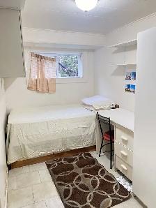 A furnished basement room all utilities included ( Hydro, Gas ,w - Photo 6
