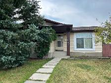 Renod 3BR MnFlr w/new hardwood/own fencd backyrd/nwr wndws/PetOK - Photo 2