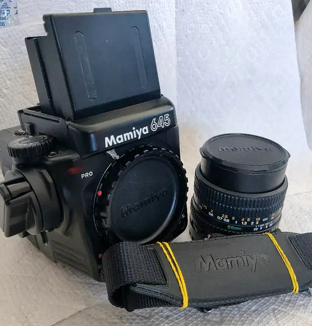 Mamiya 645 Pro - body only