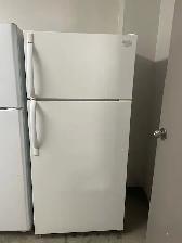 Réfrigérateur blanc 30'' standard Frigidaire