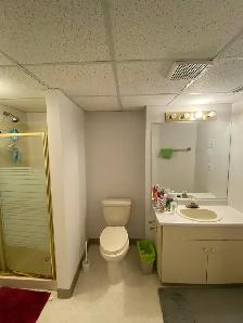Room for Female near Century Park immediately $600 - Photo 7