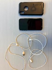 Phone XR 64 GB (with case and 2 charging cables)