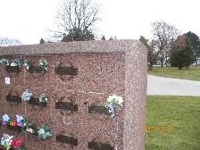 Cemetery Niche - Photo 5