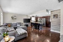 Beautiful Remodeled Oakbank Home - Photo 2