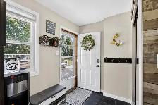 Beautiful Remodeled Oakbank Home - Photo 3