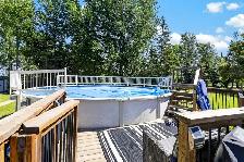 Beautiful Remodeled Oakbank Home - Photo 10
