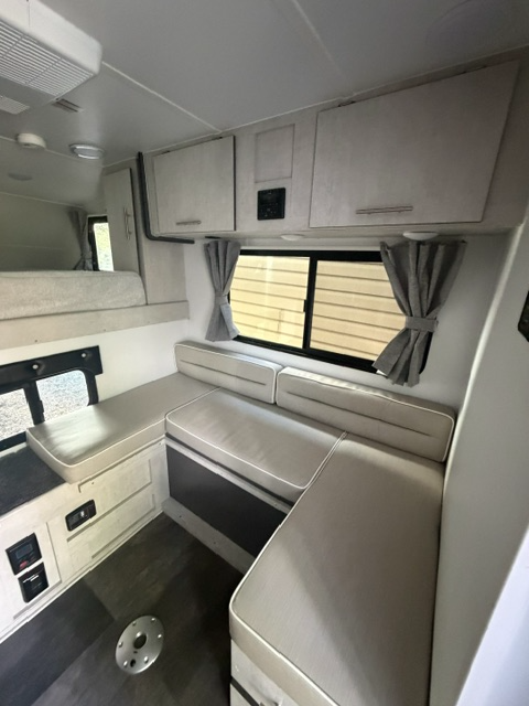 CAMPER SLIDE IN TLRV CAMPR