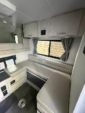 CAMPER SLIDE IN TLRV CAMPR