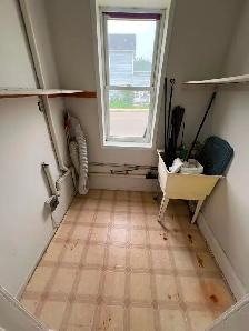 Spacious and cozy 2-bedroom main-floor home available for rent n - Photo 6