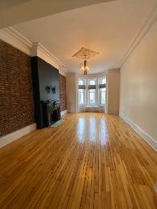 196-1 Princess St UPTOWN  3 Bedroom Heat & HW included - Photo 2