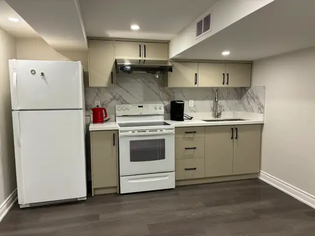 2 Bedrooms, 1 washroom Basement Furnished Apartment: