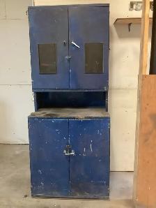 Metal auto body cabinet. Free for pick up Cook’s Creek
