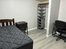 Private room for rent available November 1st - Photo 2