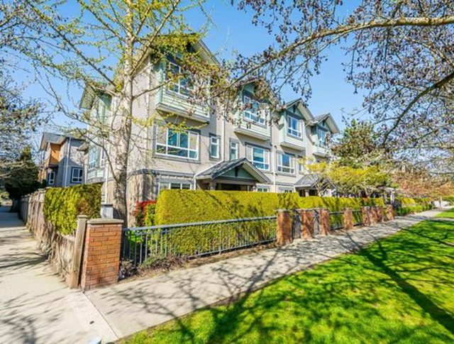 4-Bedroom Corner Townhouse for Rent – 9420 Ferndale Rd