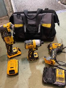 DeWalt 20V XR Power Tool Kit - Photo 4