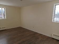 Spacious 2 Bedroom in Riverside – Clean, Quiet Building - Photo 7