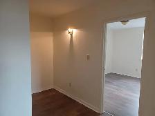 Spacious 2 Bedroom in Riverside – Clean, Quiet Building - Photo 9
