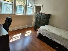 5-Minute walk to campus, furnished, clean rooms on Rankin