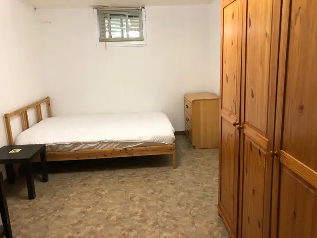 Room for rent in Newmarket close to Hospital