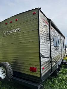 2015 Heartland Trail Runner 24SLE T/A BP (6 Person) - Photo 2