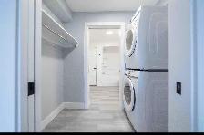 ✨Modern 1-Bedroom & 1-Bathroom - Photo 5