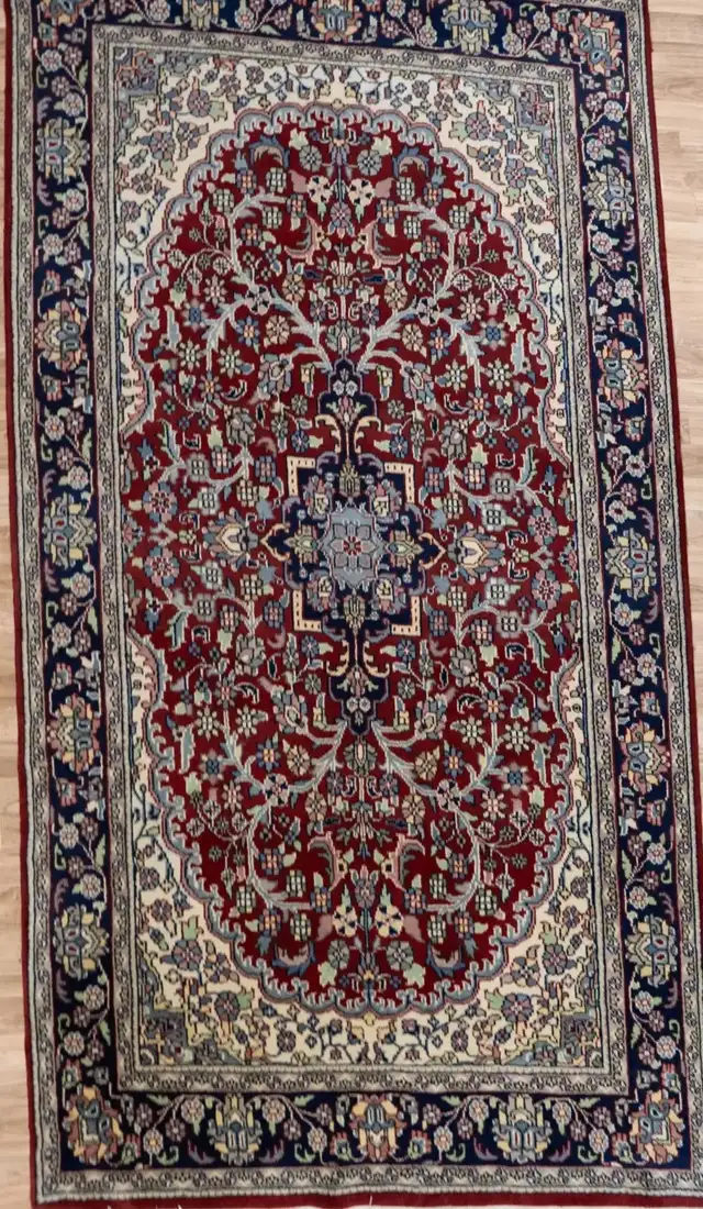 HANDKNOTTED PERSIAN KASHAN WOOL RUG 5.0FT x 7.5FT (76)