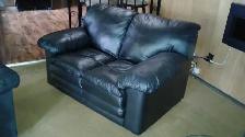 BLACK LOVE SEAT - Photo 3