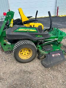 Riding Lawn Mower - Photo 2