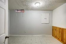 2bedrm basement apt with 1bath available in Sqr1 mississauga - Photo 4