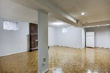 2bedrm basement apt with 1bath available in Sqr1 mississauga - Photo 7