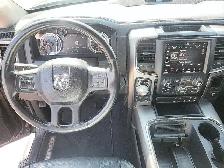 2018 Ram RAM 1500 Crew Cab 4x4 Sport (140.5 WB - 5.7 Box) - Photo 13
