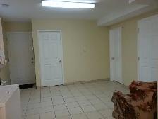 Fully Furnished  1 Bedroom near Fraser St. & 41st Ave,Vancouver - Photo 2