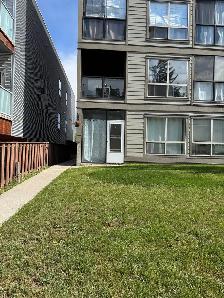 Renovated Furnished 2-Bed Condo | Utilities & Fibre Included - Photo 8