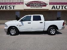 2023 Ram 1500 1500 SLT 4x4 - 5.7 HEMI - Photo 2