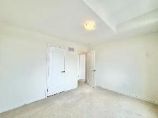 LUXURIOUS 4-BEDROOM FREEHOLD TOWNHOUSE WITH MODERN FINISHES - Photo 13