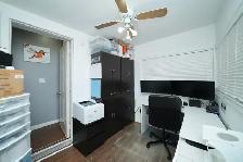 RENOVATED 2 BEDROOM BUNGALOW W/ AN INSULATED GARAGE - Photo 8