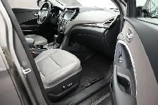 2018 Hyundai Santa Fe Luxury Leather, Heated Seats, Sunroof, One - Photo 30