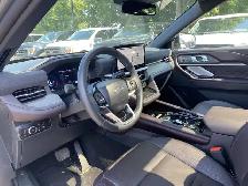 2025 Ford Explorer Platinum 4WD - Photo 17