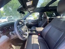 2025 Ford Explorer Platinum 4WD - Photo 18