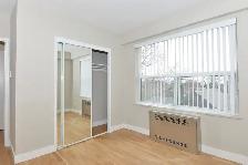 Renovated One Bedroom, Tyndall Ave and King St - ID 119 - Photo 16