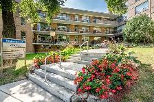 one bedroom, Avenue and Oriole Parkway - ID 4026 - Photo 18