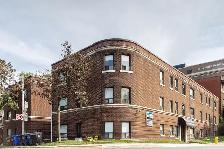 Renovated one bedroom, Roncesvalles and Queensway - ID 4561 - Photo 2